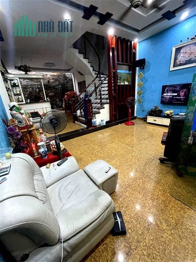 Bán gấp Nguyễn Văn Cừ 85m2, 4 tầng, nhỉnh 7 tỷ Long Biên Hà Nội.