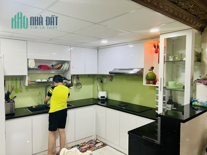 Chính chủ bán 2 nhà liền nhau tại đường 3/2, phường 12, Quận 11 -  Giá rẻ bất ngờ
