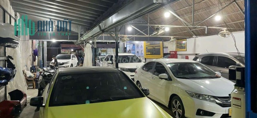 CẦN SANG GARA XE HOẶC MẶT BẰNG