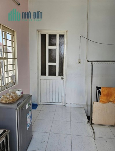 Bán nhà 3 tầng 3PN, 25m2 SHR, Hẻm xe hơi, Miếu Gò Xoài, Bình Tân, chỉ 2.3 tỷ TL