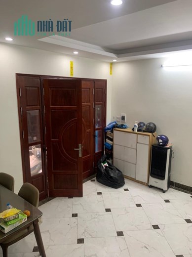 Bán nhà ở Trạm bơm Yên Nghĩa 30m2, 3 tầng mới đẹp, Ô tô cạnh nhà chỉ 2.1 tỷ
