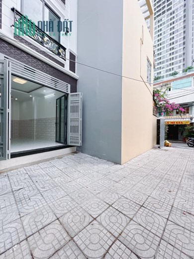 BÁN NHÀ MỚI XÂY BẾN VÂN ĐỒN Q4 3m8 x 18m , 4 TẦNG GIÁ 8 TỶ 9 , Ô TÔ VÀO NHÀ . KHU DÂN TRÍ CAO