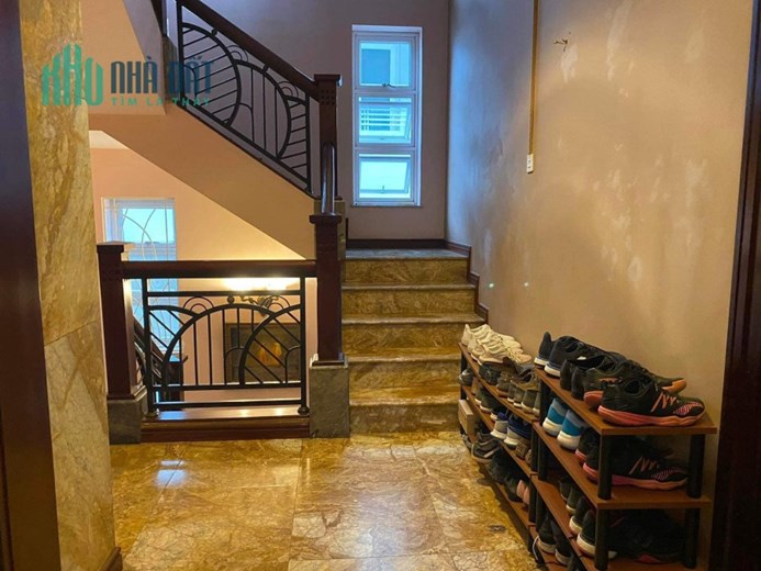 Biệt thự siêu hiếm Tây Hồ, 4 thoáng, 311m x 5tầng, mặt tiền 16m, nở hậu