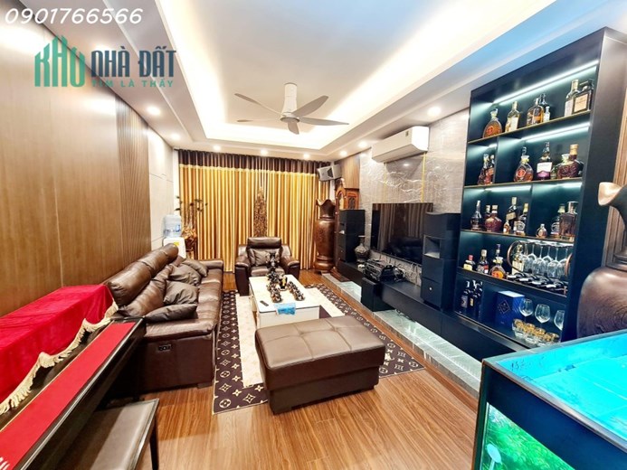 Siêu Phẩm Quận Hoàng Mai, Phố Giáp Bát 72m x 6T, Giá Hơn 15 tỷ. Lh 0901766566.