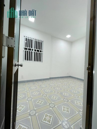 Nhà mới 3 tầng hẻm thông Dương Bá Trạc P2Q8 - 4.9 tỷ