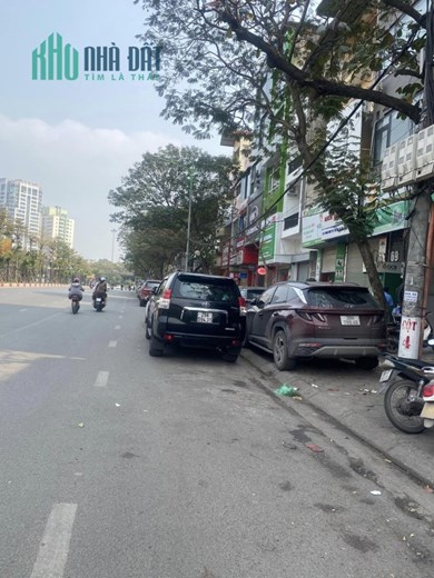 Bán nhà MP đường Hoàng Quốc Việt, Q Cầu Giấy 50m2, 5T, MT 5m, vỉa hè rộng. Giá 25 tỷ.