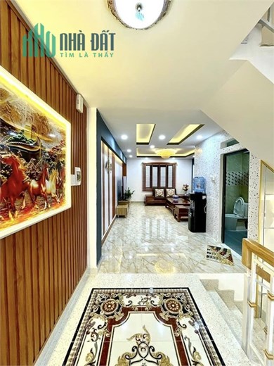 Siêu Phẩm Phạm Văn Chiêu, Gò Vấp – Đường 12m, 70m2, 5 tầng tặng nội thất.