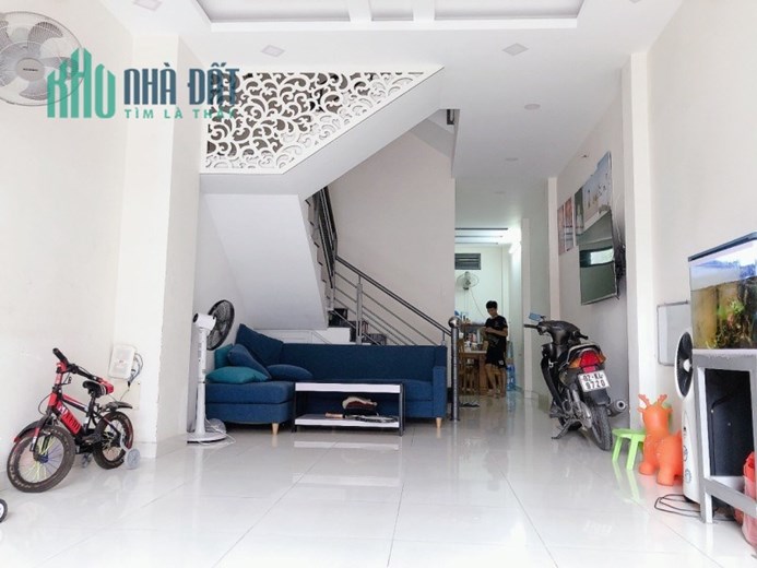 Nhà HXH 4Mx15M 3Tầng 3PN Phường Tân Sơn Nhì Quận Tân Phú.
