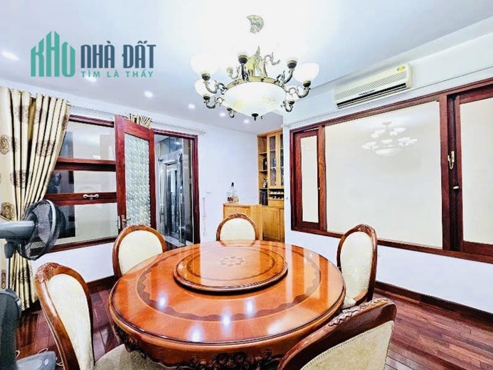 Bán Nhà Hoàng Cầu, Đống Đa. Khu Phân Lô Oto Đỗ Cửa, Thang Máy Nhập. Diện Tích 75m2 x 5 Tầng 1 Tum,