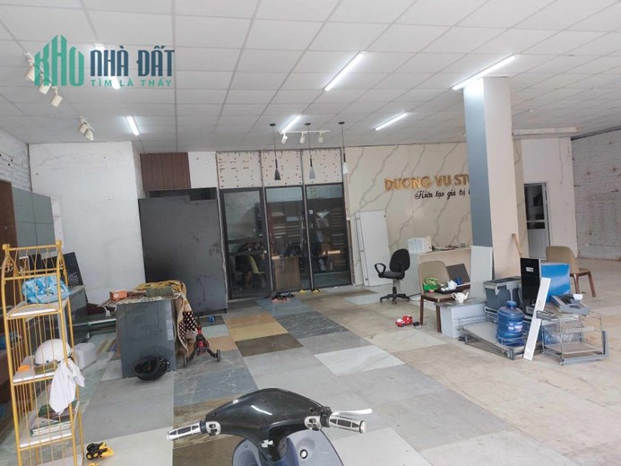 Cho thuê nhà mặt Nguyễn Tất Thành, Vĩnh Yên