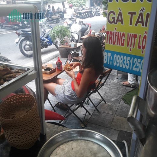 DO NHU CẦU CÔNG VIỆC MÌNH CẦN SANG NHƯỢNG LẠI MẶT BẰNG TẠI SỐ 2 NHUYỄN SIÊU, HÀNG BUỒM, QUẬN HOÀN