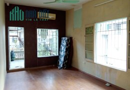 Cho thuê căn hộ chung cư riêng biệt, 2 phòng ngủ tại ngõ 409 Kim Mã, Ba Đình