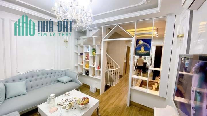 Bán Nhà Phố Trần Quang Diệu 50m2 x 6 tầng thang máy, 6 phòng khép kín full nội thất dát vàng, phân