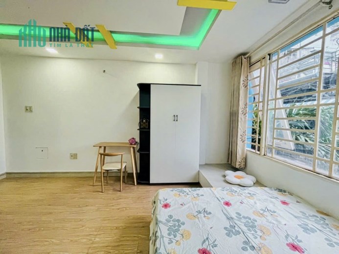 Nhà 4Mx12M 5Tầng 9Phòng Cho Thuê Đường Lạc Long Quân Quận Tân Bình