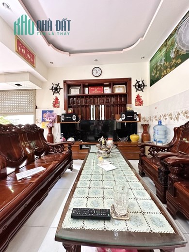 Bán nhà Mặt tiền Khu Thảo Điền, căn góc, ngang 11m, giảm 6 tỷ còn 23 tỷ, 6 tầng + thang máy.