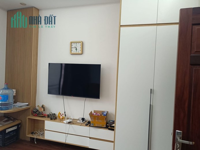Bán nhà Nguyễn Sơn, LB, 35m,5 tầng, 10m ô tô dừng đỗ, nhỉnh 4 tỷ.