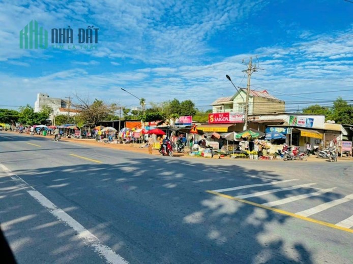 Chính chủ cần bán một số lô đất gần chợ tại thị xã Bình Long, tỉnh Bình Phước