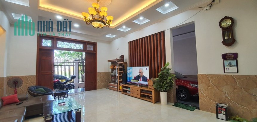 Chính chủ bán biệt thự ven sông 400m2, 5PN 5WC, tại Thủ Đức