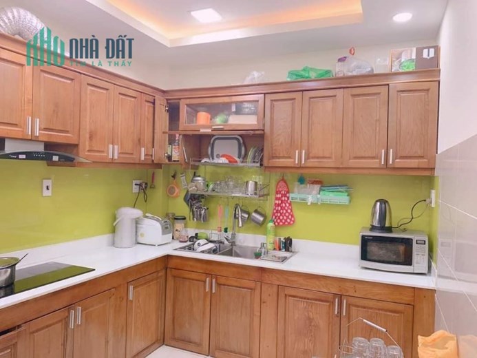 Bán nhà căn hộ dịch vụ Nguyễn Tất Thành Q4 
-6 tấm thu nhập trên 1200 usd Giảm 1 tỷ đi Mỹ có 5 tỷ