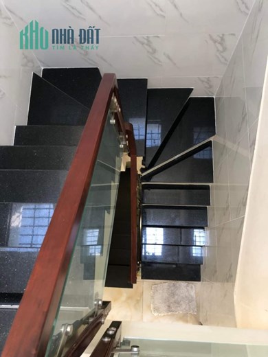 Bán nhà căn hộ dịch vụ Nguyễn Tất Thành Q4 
-6 tấm thu nhập trên 1200 usd Giảm 1 tỷ đi Mỹ có 5 tỷ