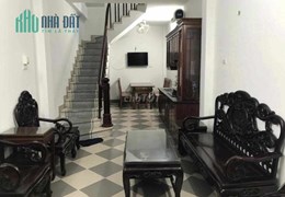 Cho thuê nhà nguyên căn, HGĐ, ở nhóm, Trần Thái Tông 35m2, 4T, 3N,15 tr.