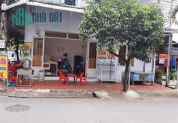 CẦN SANG QUÁN GẤP Cần sang nhà 2 mặt tiền hiện đang bán cơm sườn, bún thịt nướng. Nhà gần chợ, gần