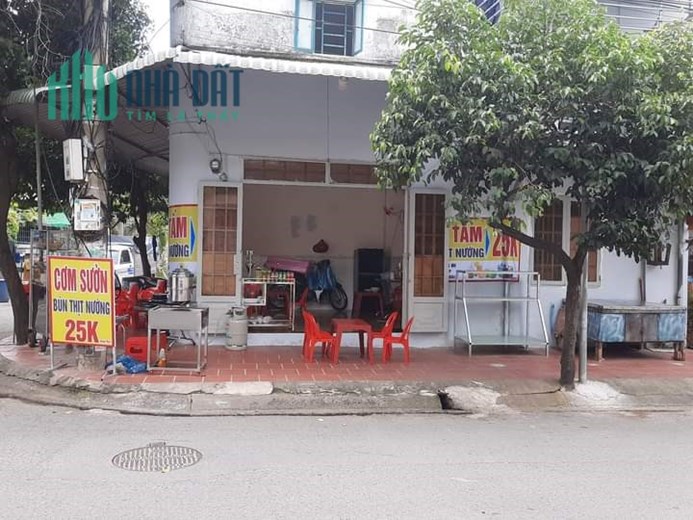 CẦN SANG QUÁN GẤP Cần sang nhà 2 mặt tiền hiện đang bán cơm sườn, bún thịt nướng. Nhà gần chợ, gần