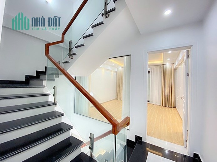 Bán nhà 4 tầng thông minh 4.0 diện tích 55m GIÁ 5.75 tỉ khu phân lô Vĩnh Niệm