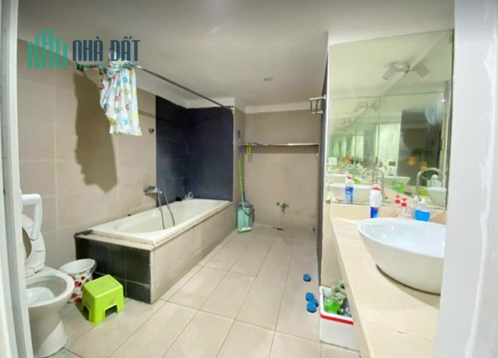 O94 lO7 l689. Bán căn hộ chung cư cao cấp Hà Thành Plaza 102 Thái Thịnh - Đống Đa 70m2 2PN view