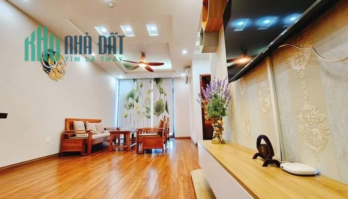 Bán chung cư Plaza Mỹ Đình, căn góc, full nội thất, ở luôn, view đẹp 86m giá 3.85 tỷ