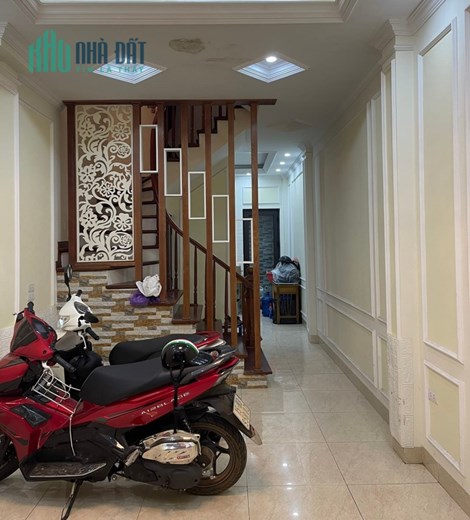 NHÀ ĐẸP CẦU GIẤY 5 TẦNG – Ô TÔ – GẦN PHỐ - TIỆN ÍCH NGẬP TRÀN – DÂN TRÍ CAO – 43M2, 6.3 TỶ