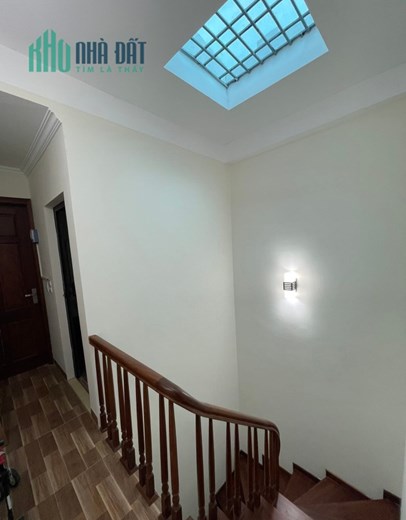 NHÀ ĐẸP CẦU GIẤY 5 TẦNG – Ô TÔ – GẦN PHỐ - TIỆN ÍCH NGẬP TRÀN – DÂN TRÍ CAO – 43M2, 6.3 TỶ