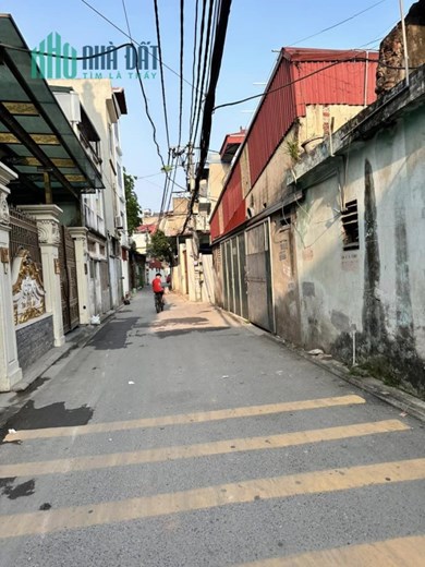 Bán đất Thượng Thanh 60m, MT 5m ngõ oto chỉ nhỉnh 2 tỷ thương lượng.  LH: 0936123469