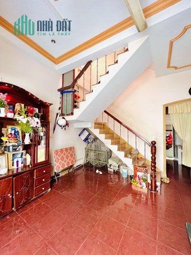 Bán nhà Hồ Biểu Chánh Phú Nhuận,Hxh, 50m2 ngang5m,3 Tầng 4PN Giá 9,4Tỷ