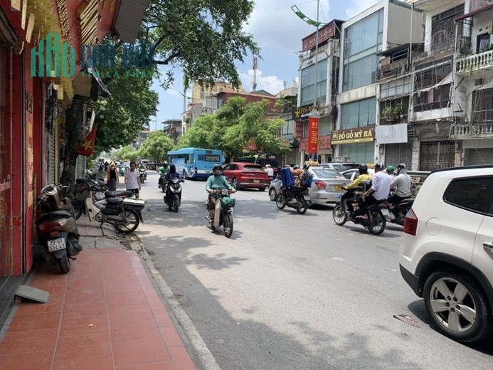 Bán siêu phẩm nhà Lê Duẩn, Đống Đa, Lô góc, 71m2, mt10m, xây CCMN cực  nét