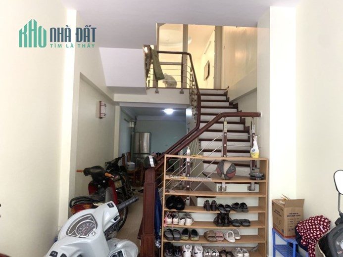 NHÀ MẶT PHỐ TẠI PHÚ DIỄN 40M2; 5 TẦNG GIÁ 8,45 TỶ.