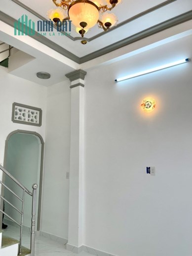 Bán nhà mới vào ở ngay hxh Bùi Quang Là phường 12 Gò Vấp giá 4 tỷ