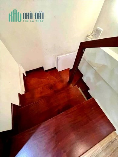 Hào Nam CÓ BÁN NHÀ 40m-5T-oto đỗ cửa, 5.5  tỷ. TTQ.Đống Đa