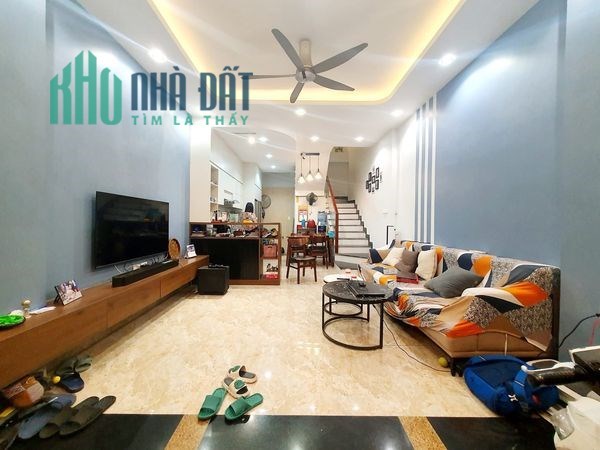 BÁN GẤP NHÀ MẶT NGÕ DOÃN KẾ THIỆN, Ở NGAY, ÔTÔ SÁT NHÀ, 3 BƯỚC RA PHỐ, 38M GIÁ NHỈNH 5TỶ