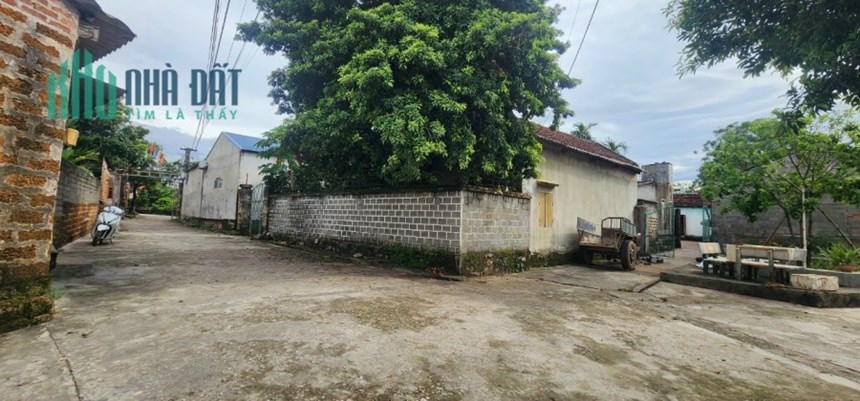 Bán Gấp Lô Đất 257m 2 Mặt Thoáng Đường Thông Ô Tô Săn Nhà 2.2 Tỷ Nam Phương Tiến