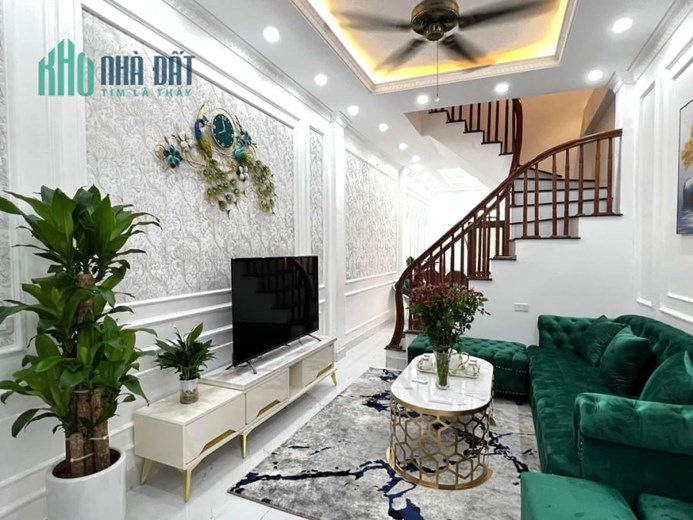 Bán nhà Minh Khai 39m2-5 tầng gần chung cư lắp máy , giá chỉ 3 tỷ 390