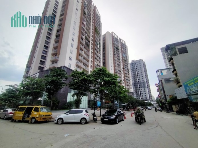 LÔ ĐẤT NGUYỄN SƠN - VỊ TRÍ VIEW ĐỐI DIỆN BERRIVER - NGÕ TO NHƯ PHỐ - Ô TÔ TRÁNH - KINH DOANH - VĂN