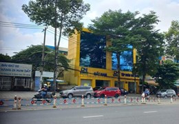 NHÀ TÊN LỬA, Mua 1 được 2,  47m2 = 4.2 x10.5m, Gía quá RẺ, CHỈ HƠN 4 XÍU.