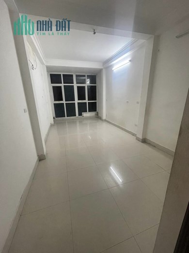 Cho thuê nhà mặt phố Vọng , 45m2 x 5 tầng, MT 4m, giá 18tr