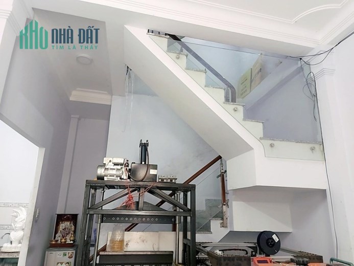 NGHĨA PHÁT TÂN BÌNH GIÁP QUẬN 10- 58M2- 3 TẦNG BTCT- NGANG KHỦNG 6.3M -HẺM TO SÁT MẶT TIỀN NGHĨA