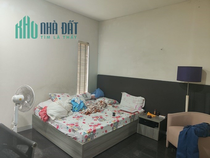 Bán nhà MT KD hạ chào 3.5 tỷ, Nguyễn Văn Quá, ĐHT, Q12, 96m2, 2 tầng.