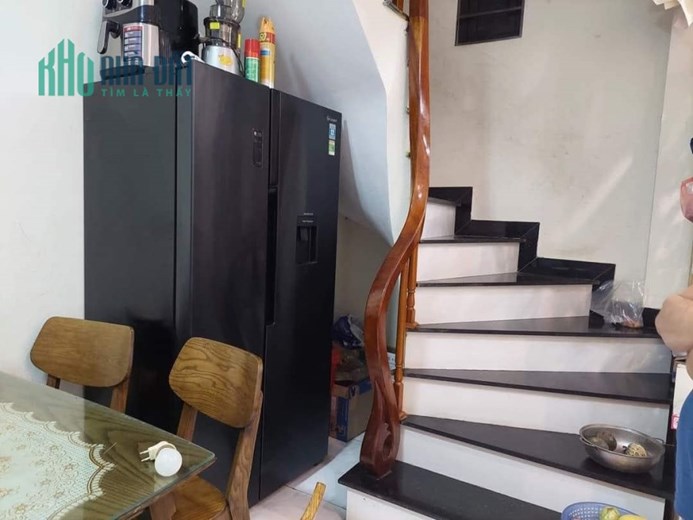 bán nhà định công- hoàng mai  - ô tô dỗ cách nhà 15m - nhà mới về ở ngay - gần hồ