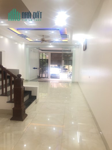 Cho thuê nhà 5 phòng ngủ tại Khai Quang, Vĩnh yên, Vĩnh Phúc.