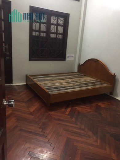 Cho thuê nhà mặt phố Giải Phóng ,50m2 x 3 tầng , MT 4,5m ,giá 20tr
