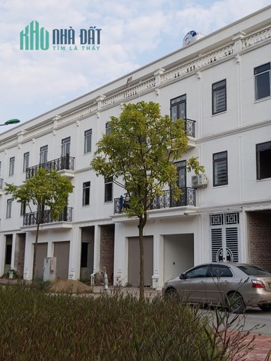 Cho thuê nhà Nam Đầm Vạc, Khai Quang giá 14tr/tháng.